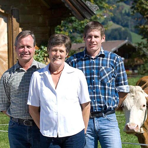 https://www.zurueckzumursprung.at/fileadmin/_processed_/a/9/csm_familie_fuchs_zurueck_zum_ursprung_jpg_09d3fde8fe.jpg